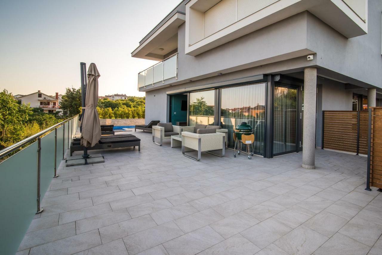 Luxury Apartment Imperia Krk Town Exterior foto